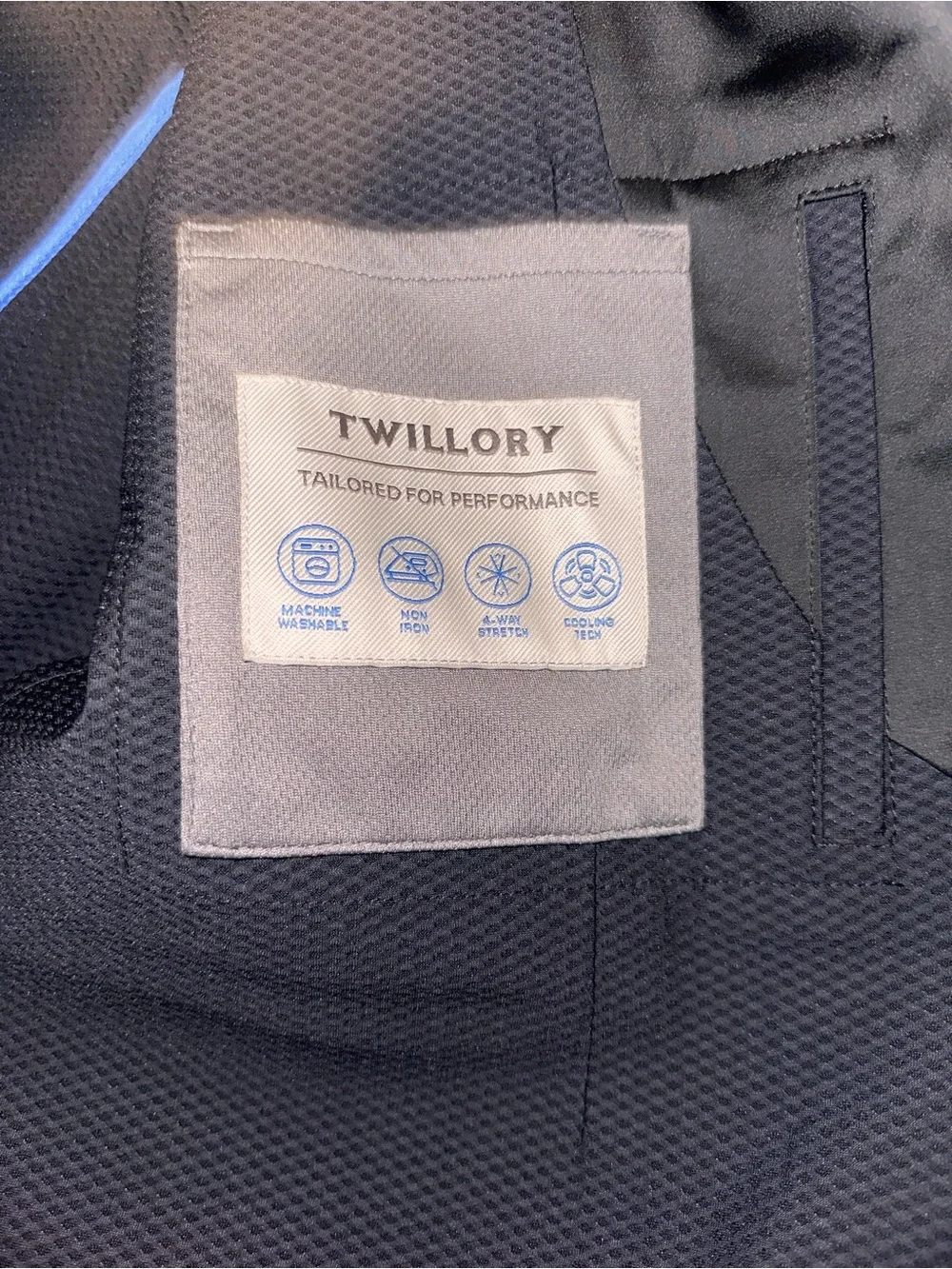 Men's Black Textured Twillory Tuxedo Blazer